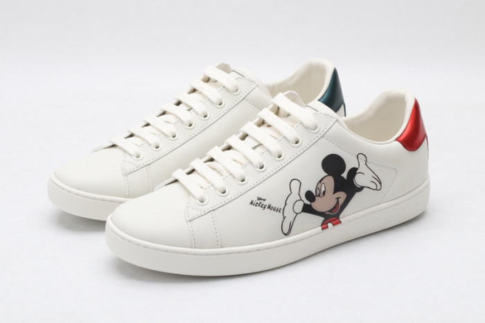 gc ace embroidered low-top sneaker gc-18