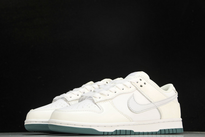 dunk low gs 