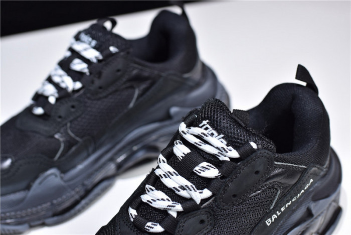 bl triple s trainer 