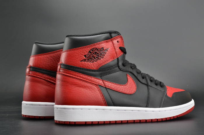 air jordan 1 retro high og “banned” red mens 555088-001
