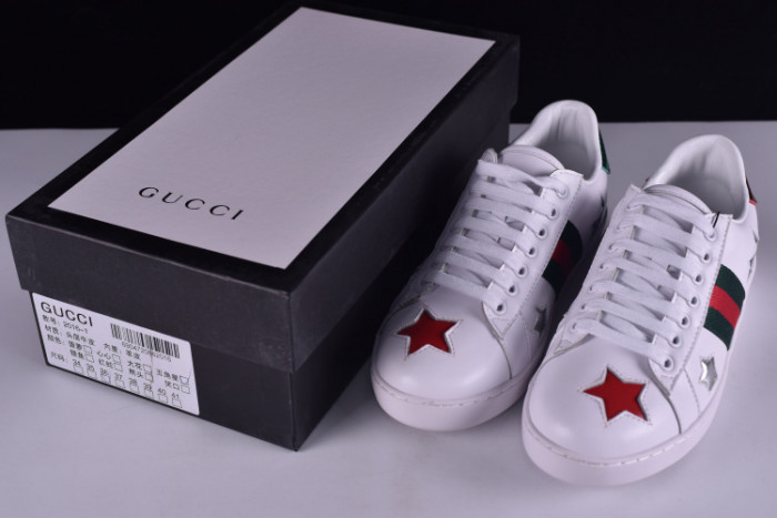 gc ace embroidered low-top sneaker with colorful stars 431942-a38g1